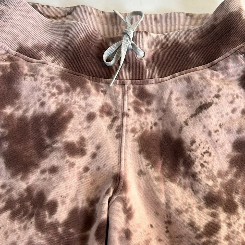 Lululemon Warm Down Jogger marble maroon pink tie dye drawstring waist pockets